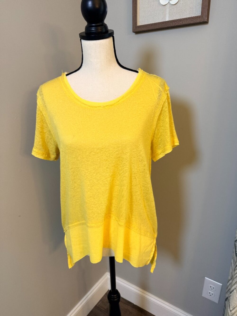 Umgee Yellow Raw Edge Top